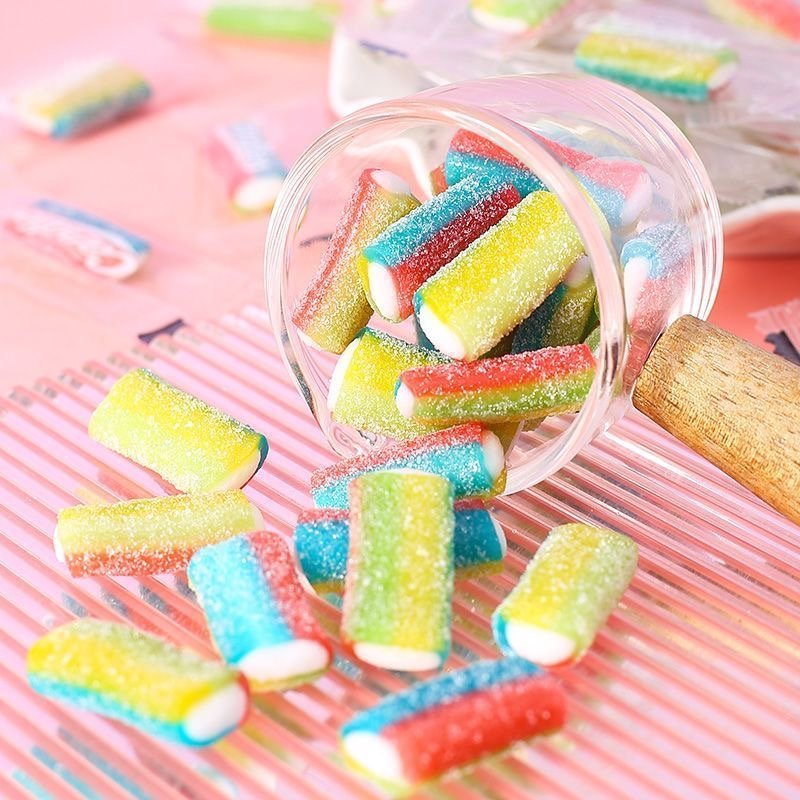 Yicaiduo-Rainbow-Sandwich-Gummy-Main-Shot Rainbow Filled Gummies - Image 3